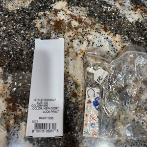 NWT Tory Burch Lucky Print Logo 2GB USB Flash Drive Keychain NEW